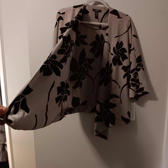 Alfani Beige Cardigan with Black Floral Print - Picture 6 of 11